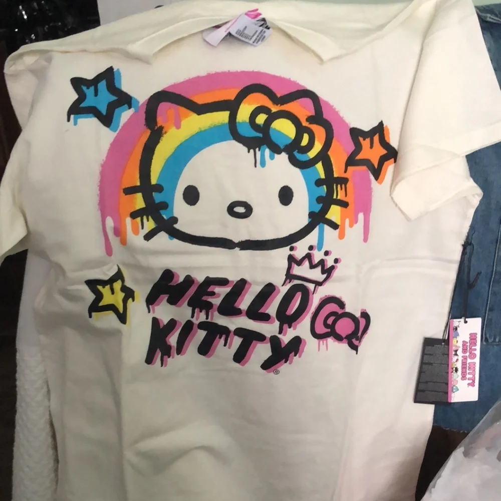 Hello Kitty Shirt - Picture 1 of 1